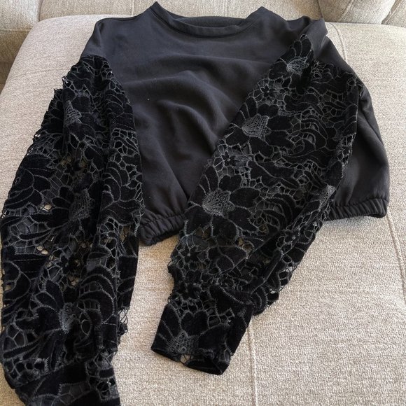 Zara Black Long Loose Crochet Sleeve Crop Top - Picture 4 of 9